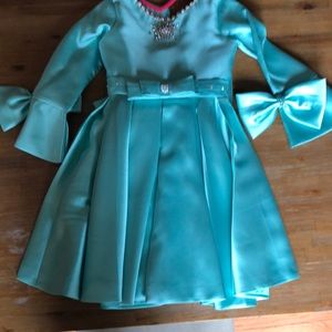 Tiffany blue green mint interview pageant